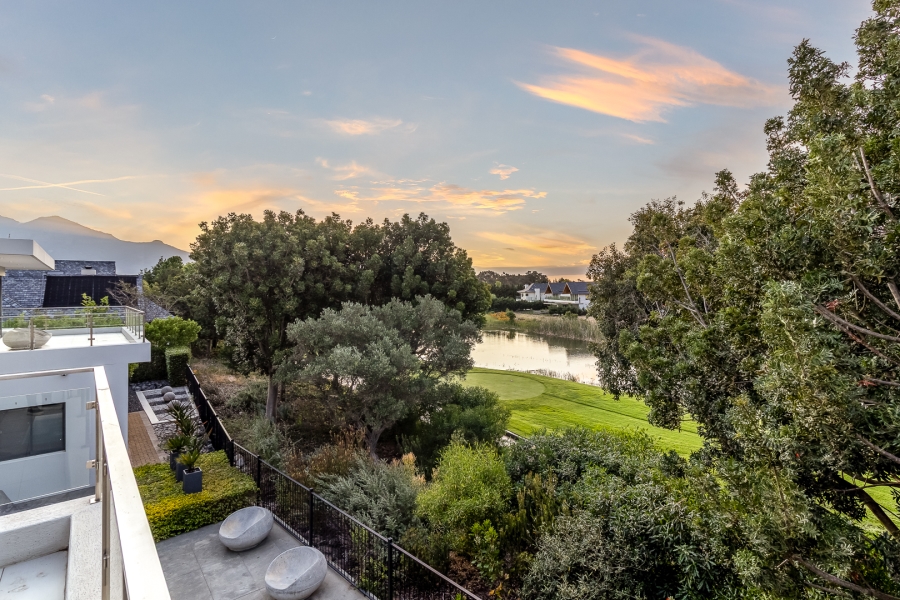 4 Bedroom Property for Sale in Pearl Valley at Val de Vie Western Cape